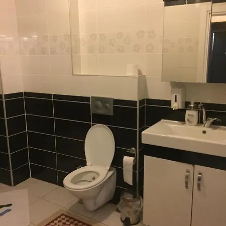 Kadikoy Mernat בית אירוח